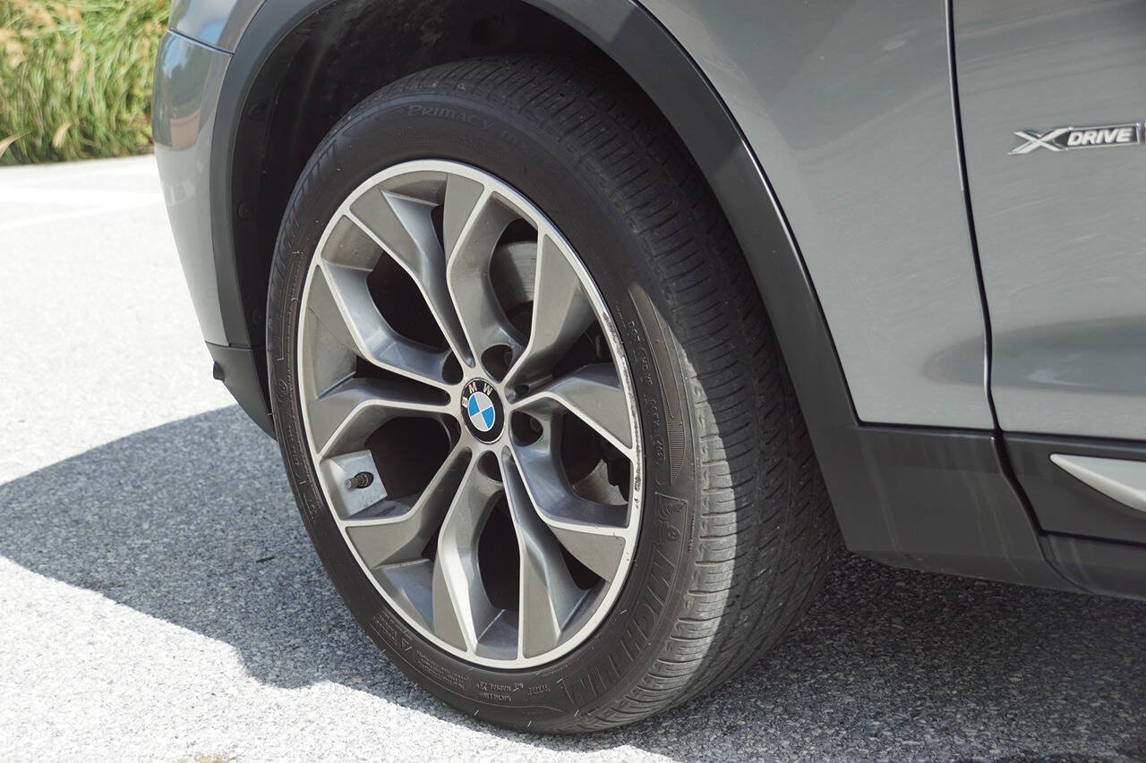 Used 2016 BMW X3 xDrive28i AWD/4WD image 16