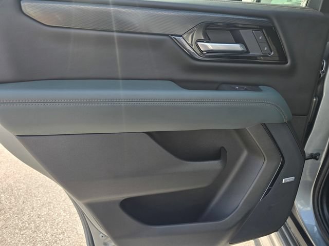 Used 2026 GMC Yukon AT4 AWD/4WD image 15