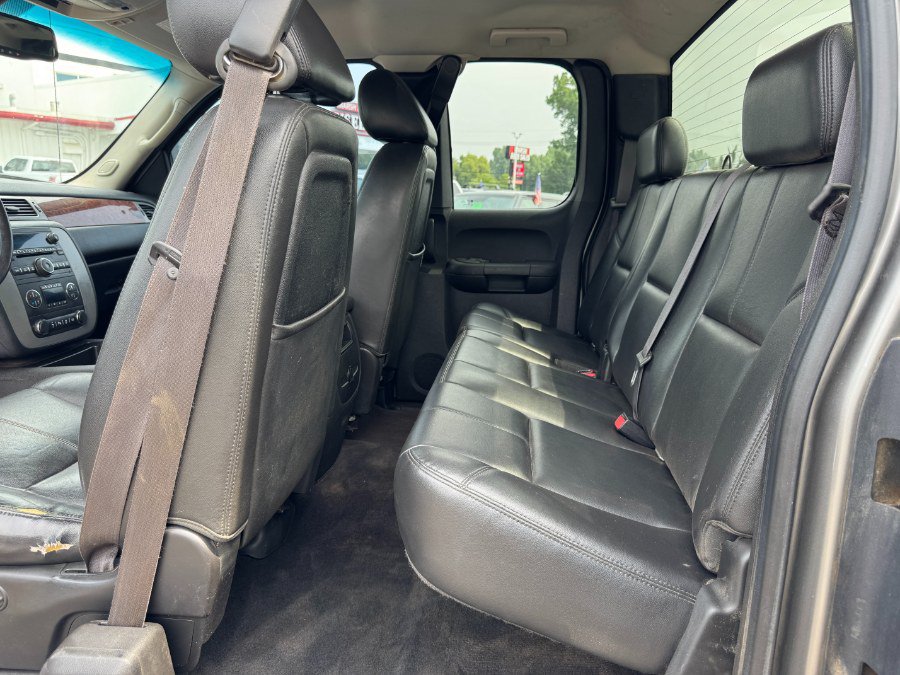 Used 2012 Chevrolet Silverado 2500 LTZ AWD/4WD image 16