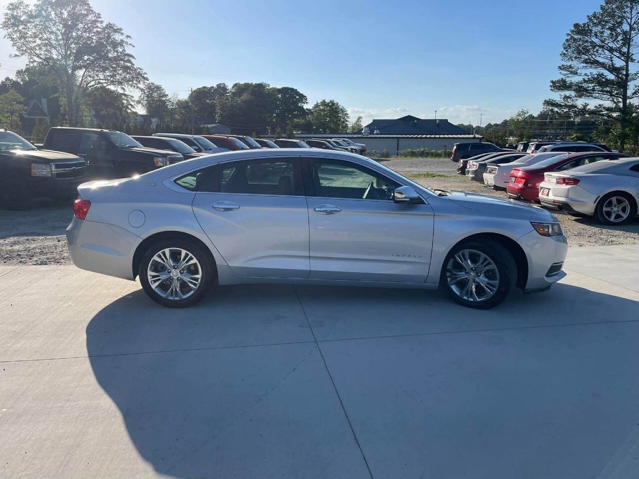 Used 2015 Chevrolet Impala LT w/ Convenience Package FWD image 4