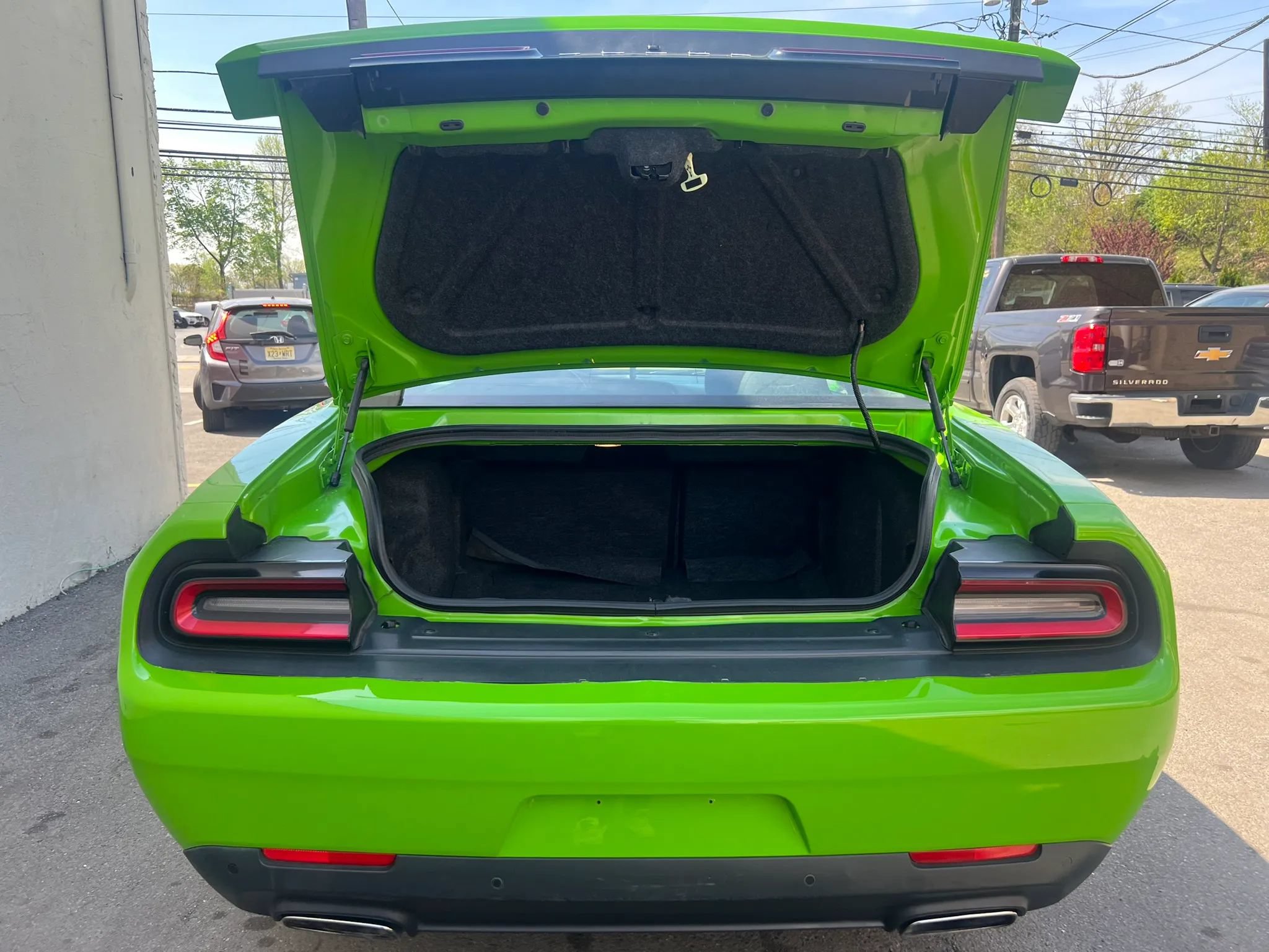 Used 2017 Dodge Challenger SXT w/ Super Sport Group (SS/T) RWD image 10