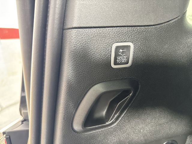 Used 2022 Jeep Wagoneer Series II AWD/4WD image 33