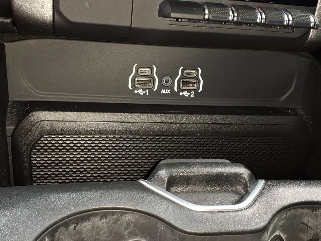 Used 2025 RAM 1500 Big Horn AWD/4WD image 26