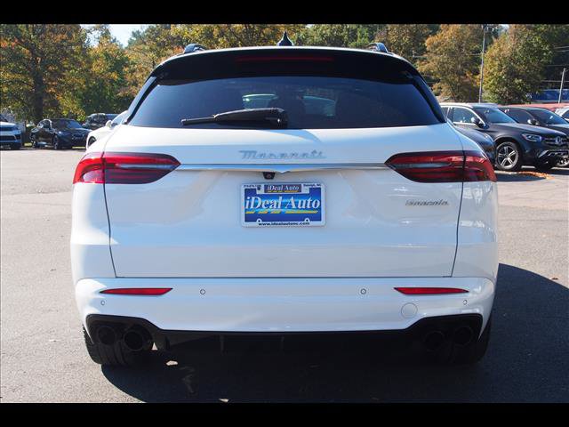 Used 2023 Maserati Grecale GT image 4