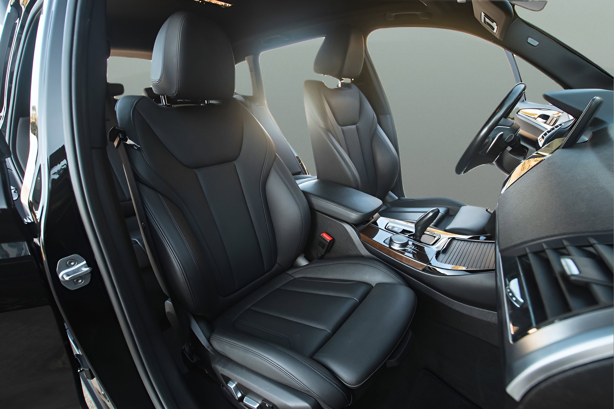 Used 2019 BMW X3 sDrive30i w/ Driving Assistance Package image 19