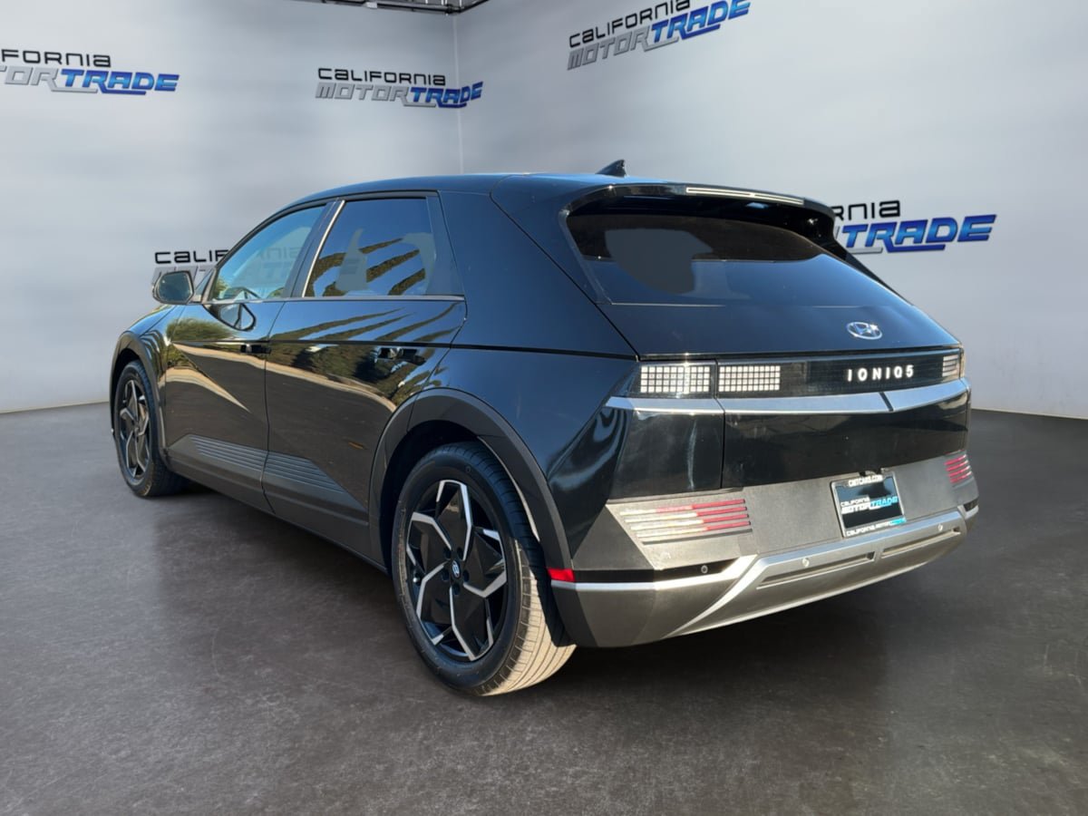 Used 2024 Hyundai Ioniq 5 SE RWD image 7