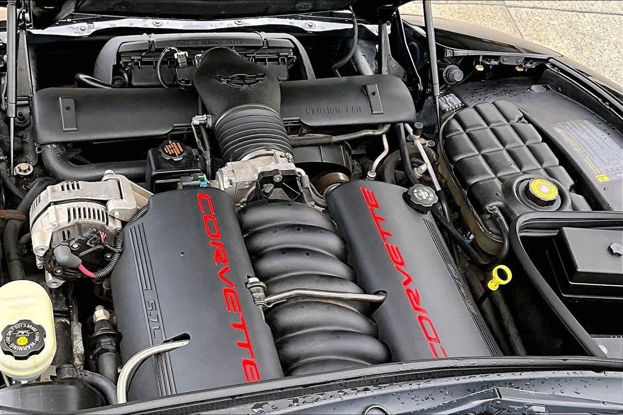 Used 1999 Chevrolet Corvette Convertible w/ Memory Pkg RWD image 28
