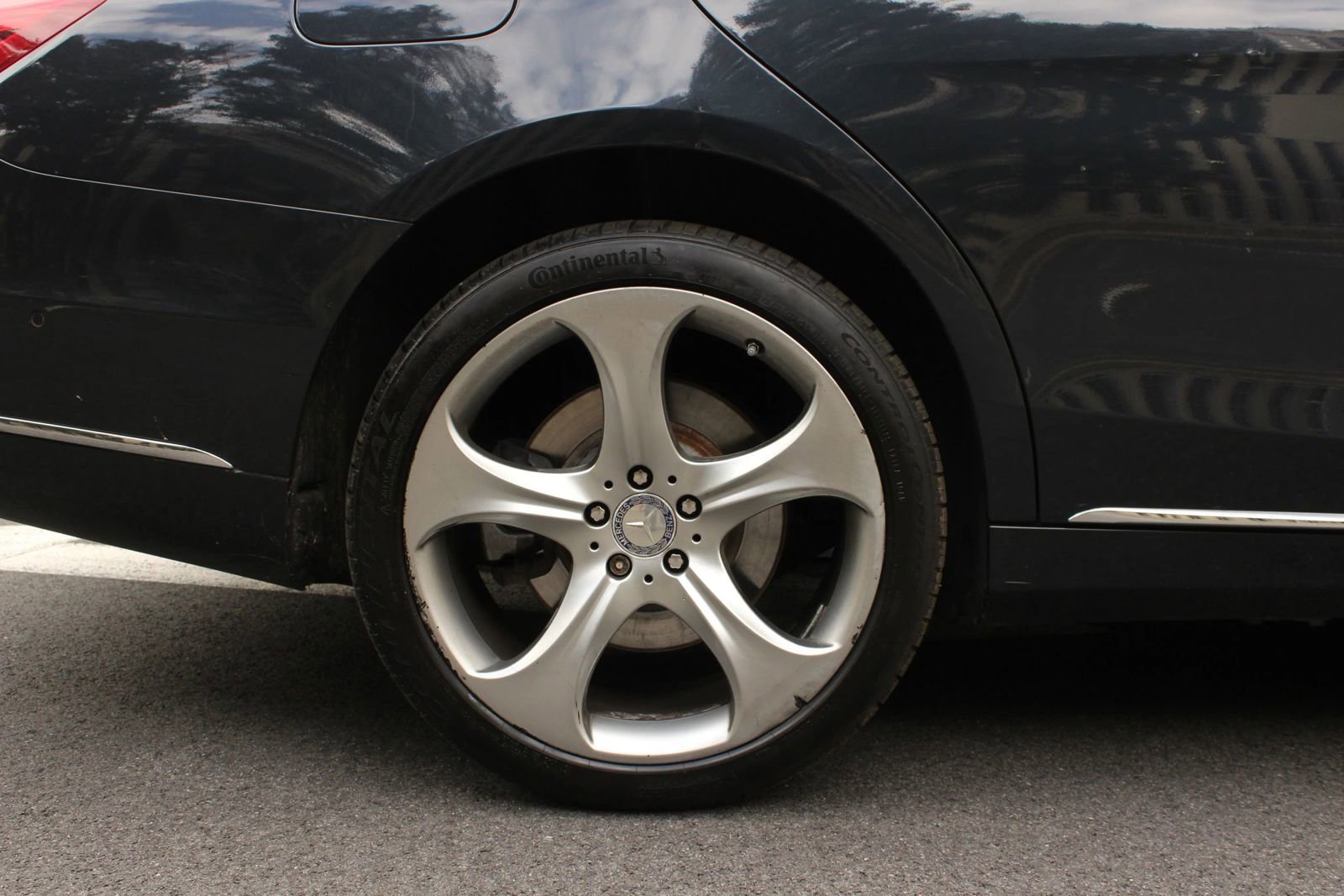 Used 2015 Mercedes-Benz S 550 Sedan image 5