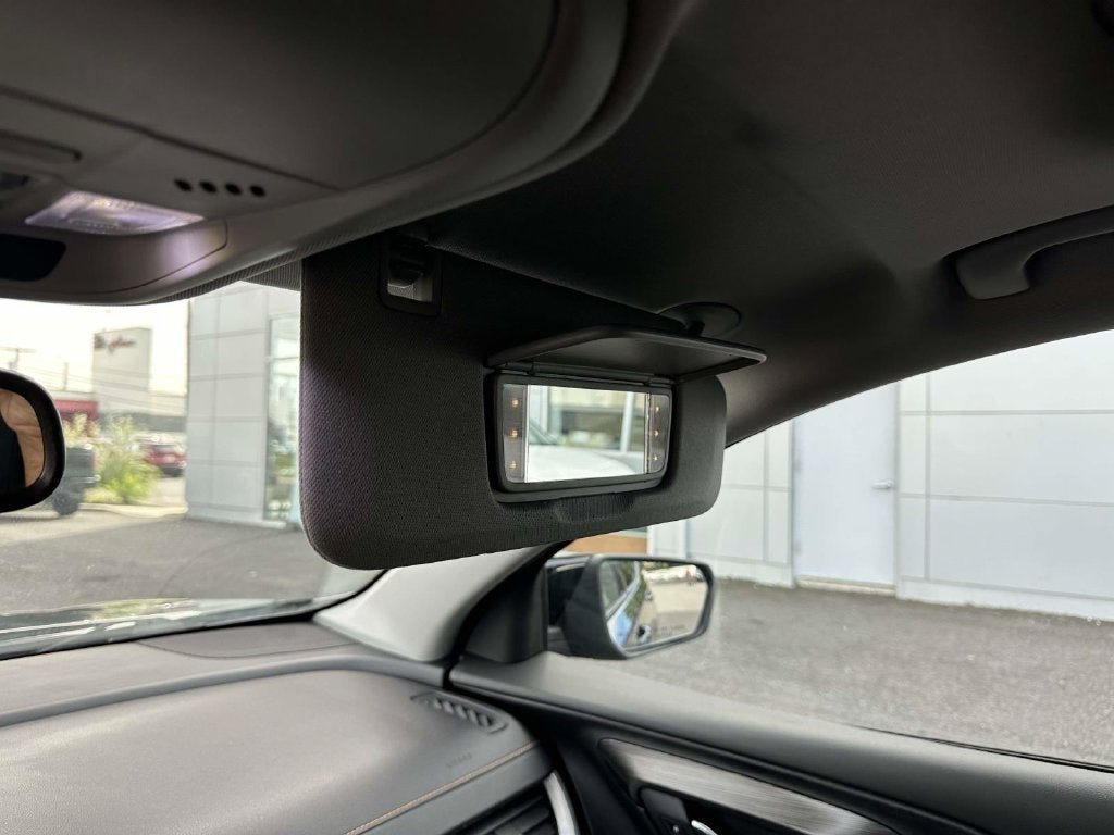 Used 2019 GMC Terrain SLT w/ Preferred Package AWD/4WD image 16