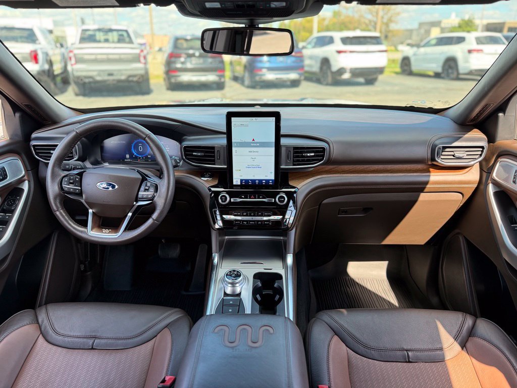 Certified 2021 Ford Explorer King Ranch w/ Premium Technology Package AWD/4WD image 2
