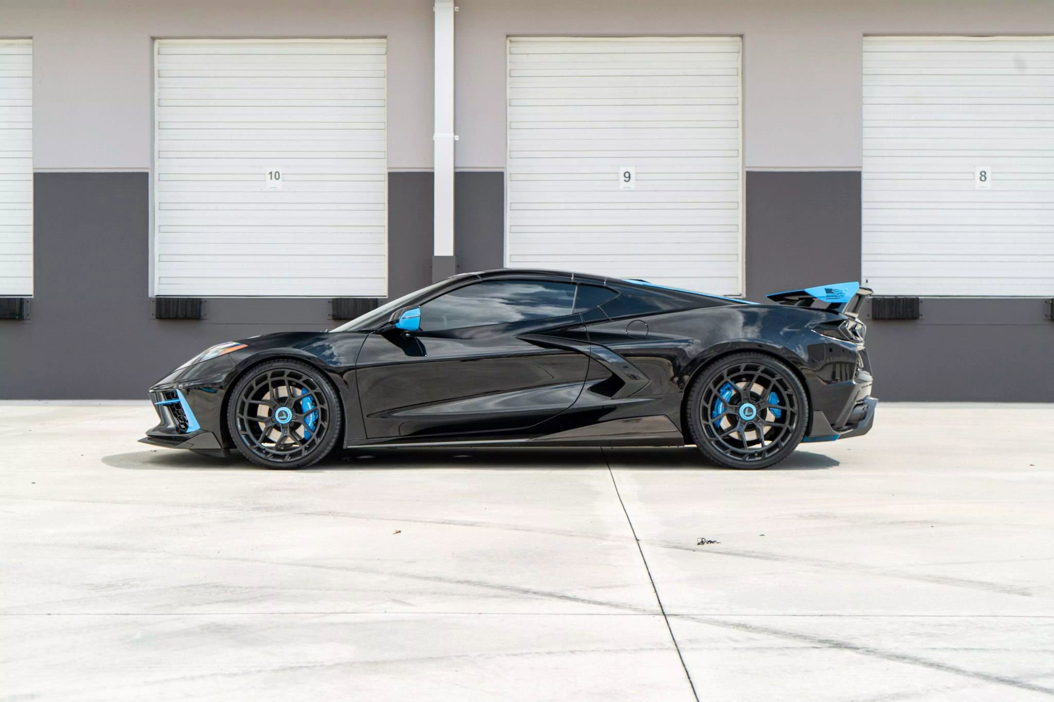 Used 2020 Chevrolet Corvette Stingray Premium Cpe w/ 3LT Preferred Equipment Group image 2