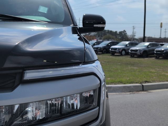 Used 2023 Ford Expedition XLT image 13