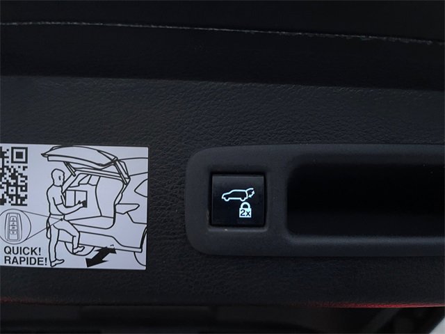 Used 2021 Toyota Sienna Platinum image 25