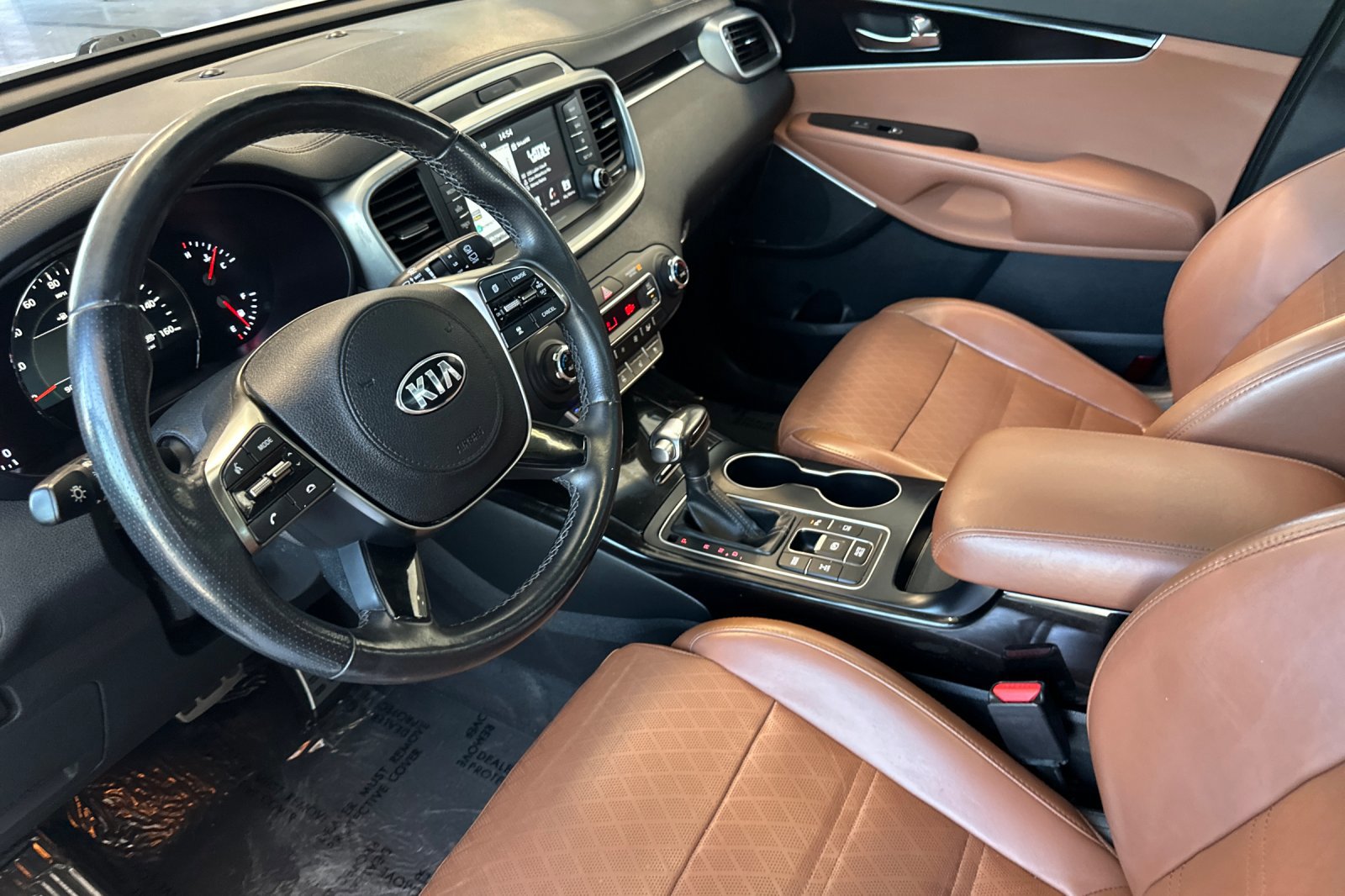 Used 2019 Kia Sorento SX image 10