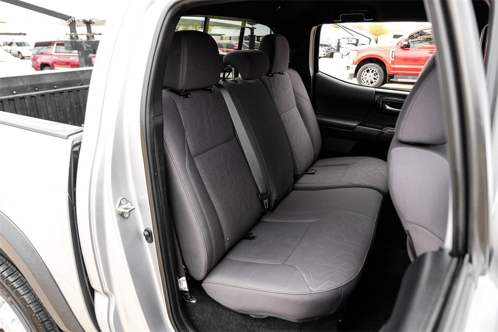 Used 2019 Toyota Tacoma TRD Off-Road image 33