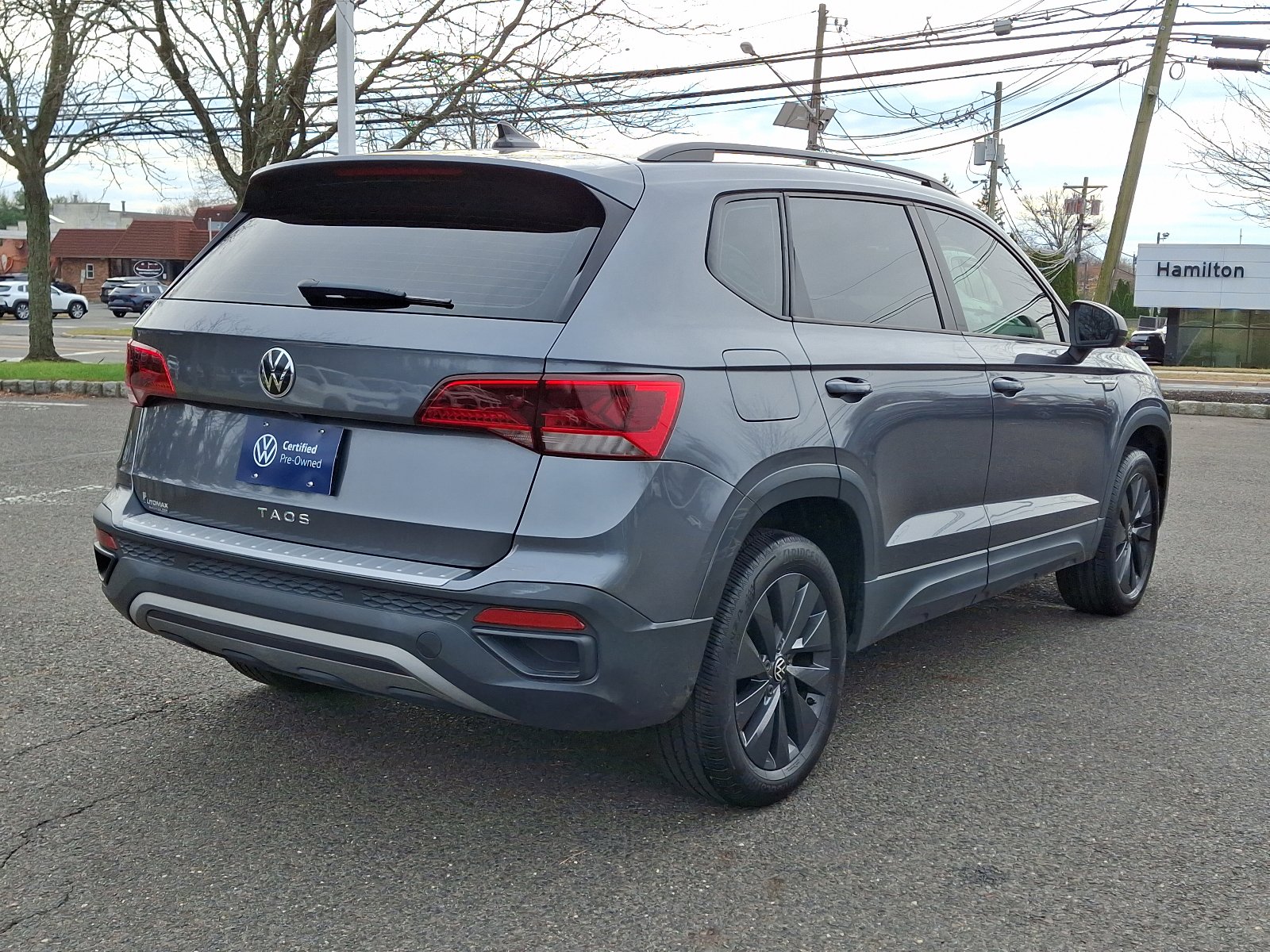 Certified 2022 Volkswagen Taos S image 6