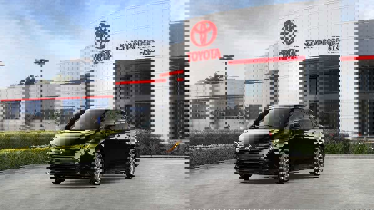 New 2026 Toyota Corolla LE FWD image 1