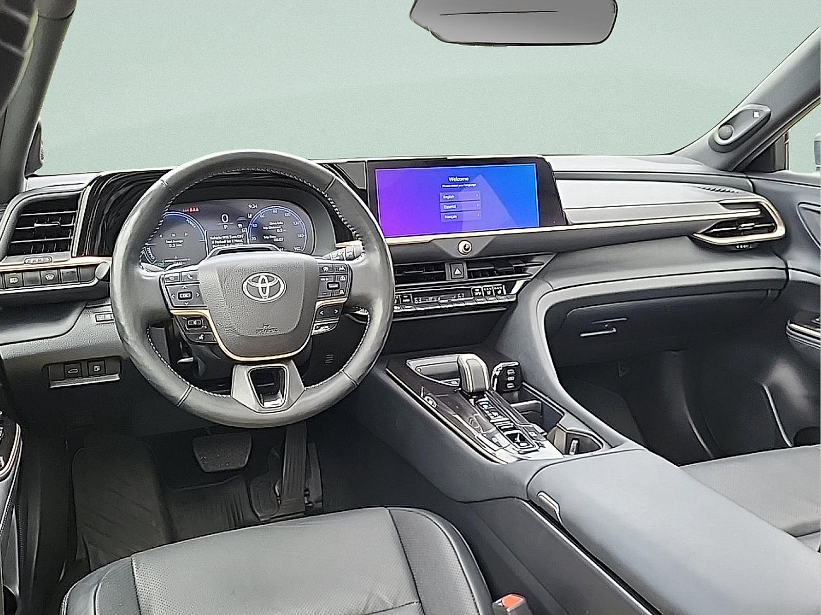 Used 2024 Toyota Crown Platinum AWD/4WD image 16