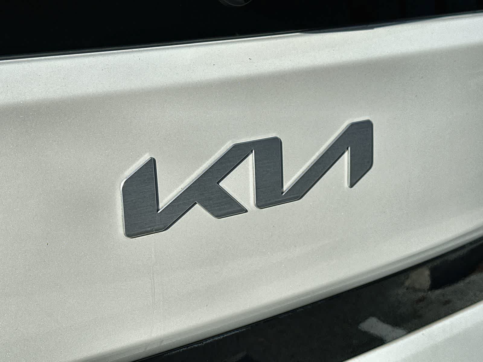 Used 2024 Kia Soul LX w/ Option Group 015 FWD image 16