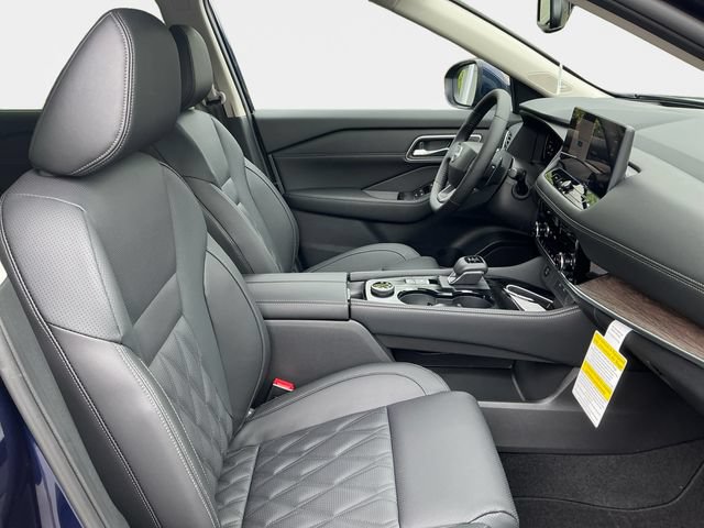 New 2026 Nissan Rogue Platinum AWD/4WD image 17