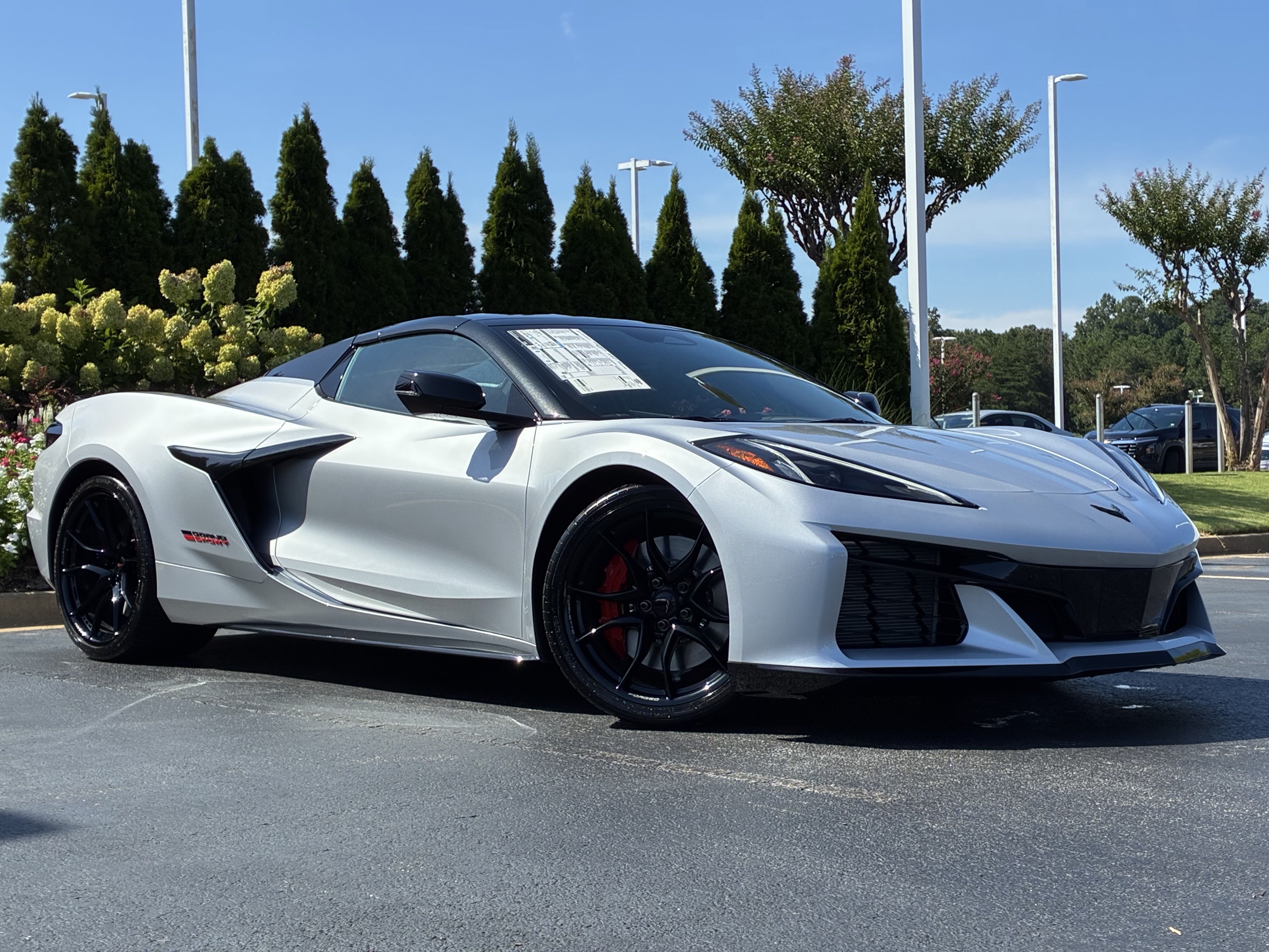 New 2027 Chevrolet Corvette Grand Sport w/ Z52 Sport Performance Package RWD image 2