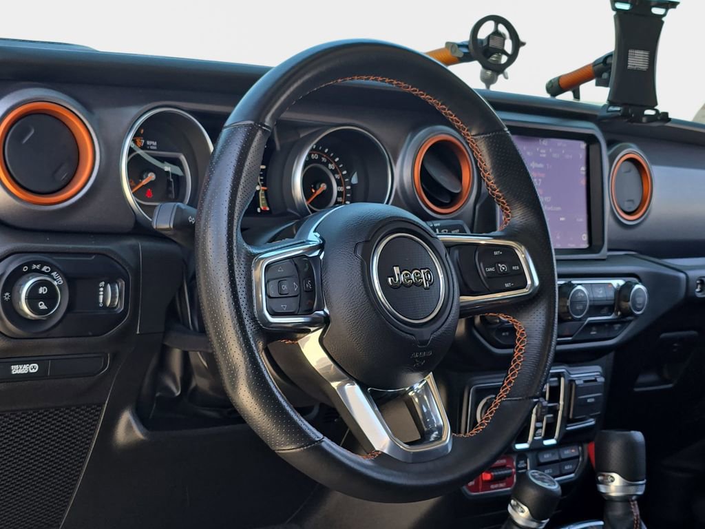 Used 2023 Jeep Gladiator Mojave w/ LED Lighting Group AWD/4WD image 18