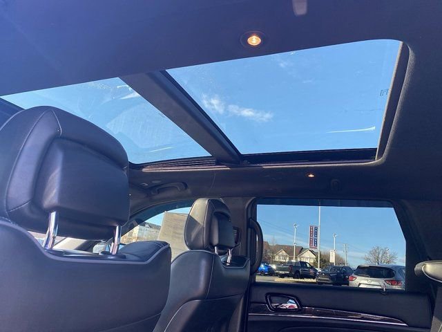 Certified 2019 Jeep Grand Cherokee Overland image 17