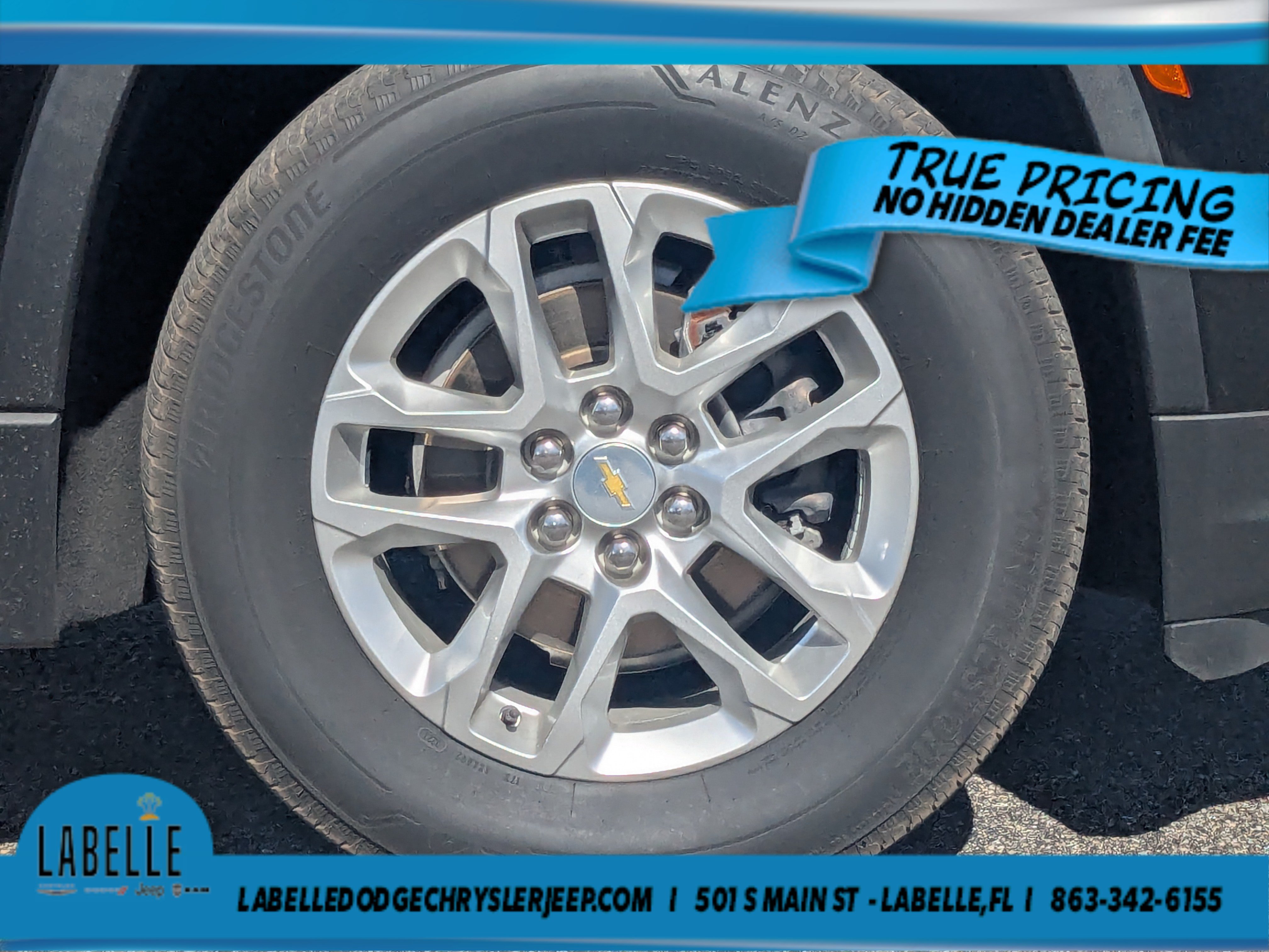 Used 2022 Chevrolet Traverse LS FWD image 12