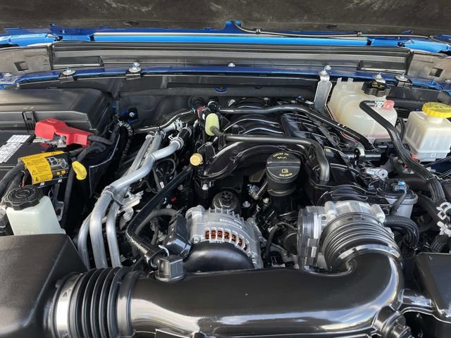 Used 2022 Jeep Gladiator Sport image 37