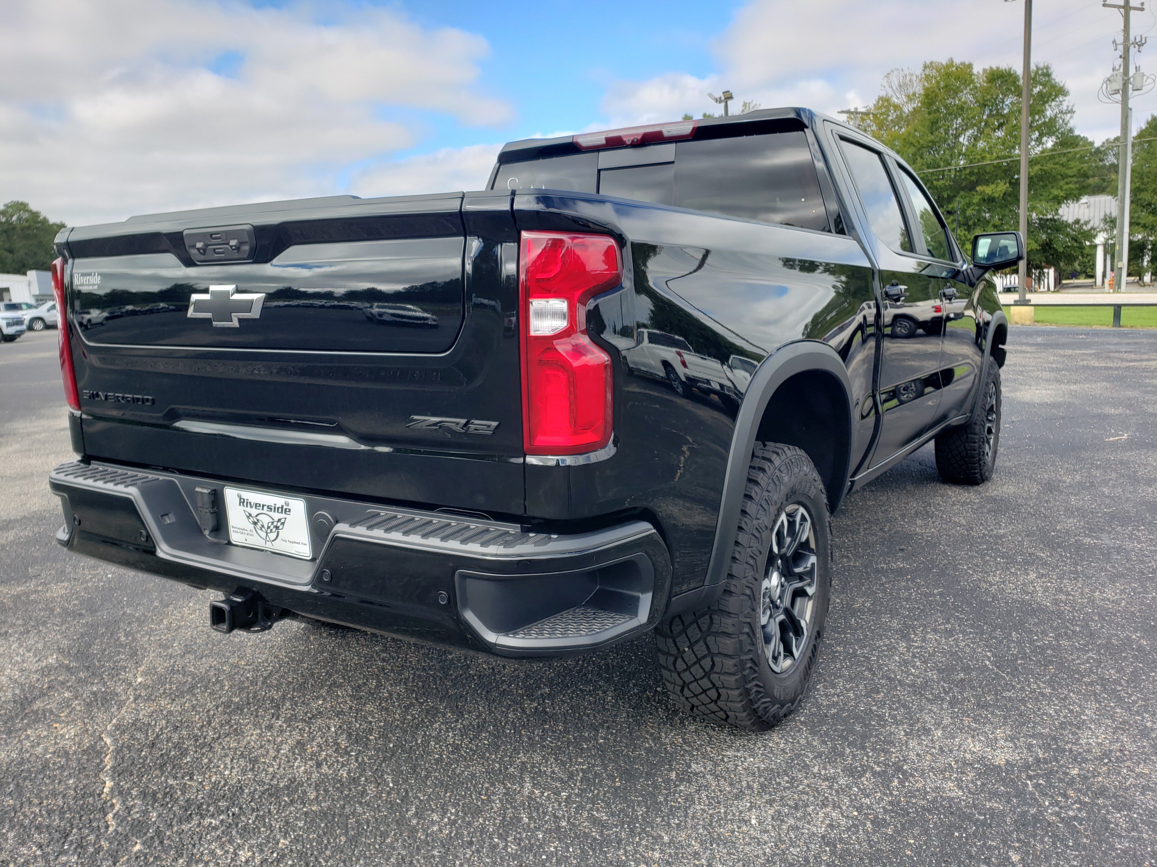 Used 2026 Chevrolet Silverado 1500 ZR2 w/ LPO, Dark Essentials Package AWD/4WD image 3