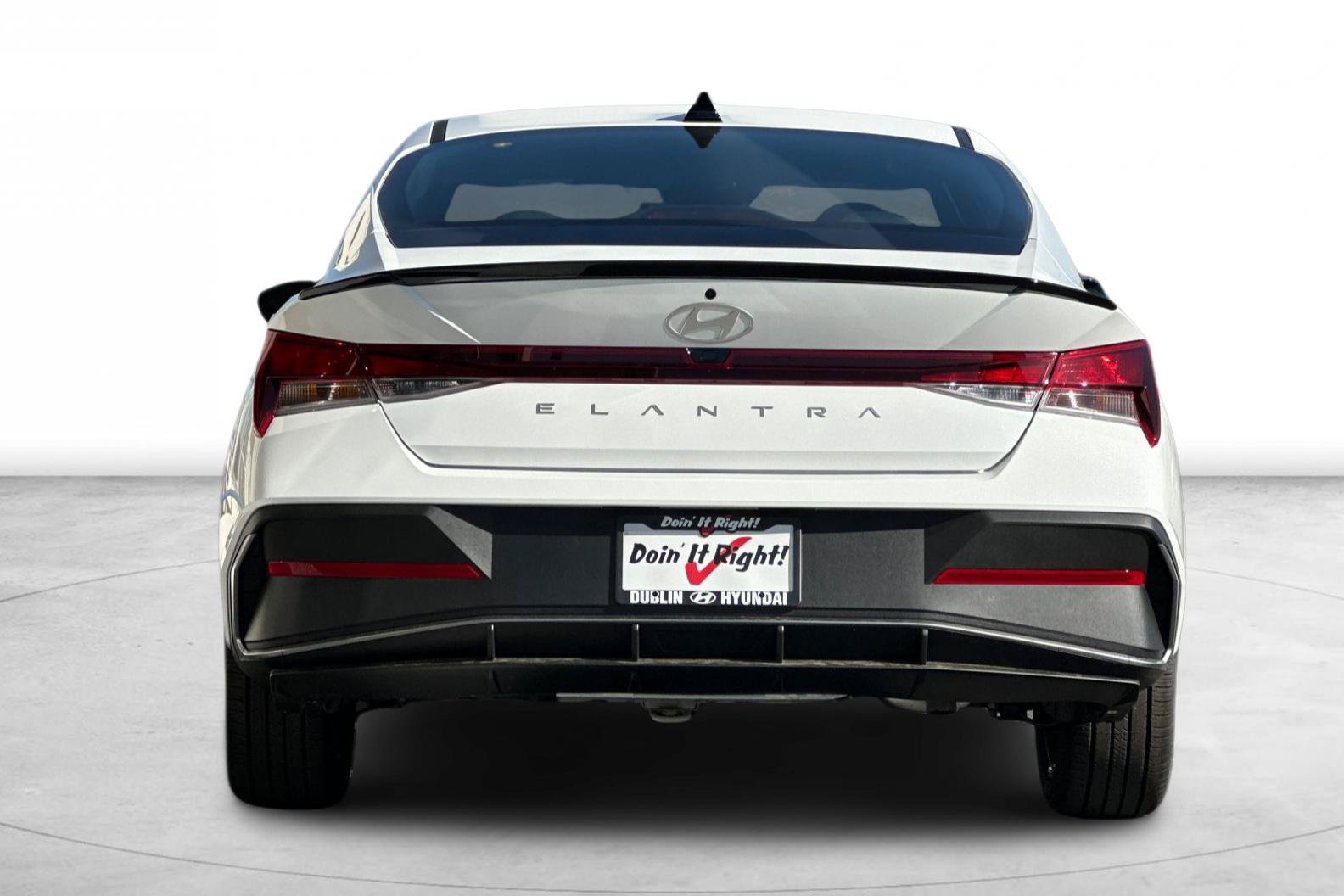 New 2026 Hyundai Elantra SEL Sport FWD image 5