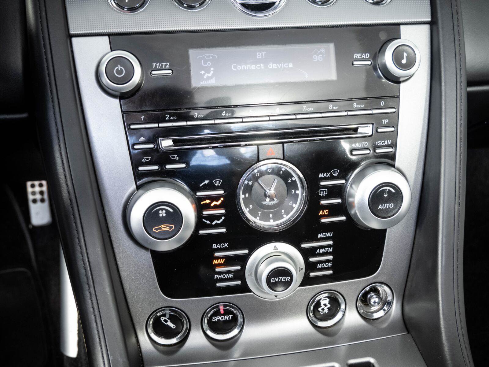 Used 2011 Aston Martin DBS Volante RWD image 15