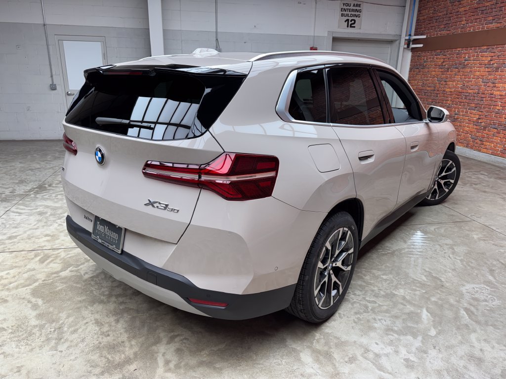 Certified 2025 BMW X3 xDrive30i w/ Premium Package AWD/4WD image 5