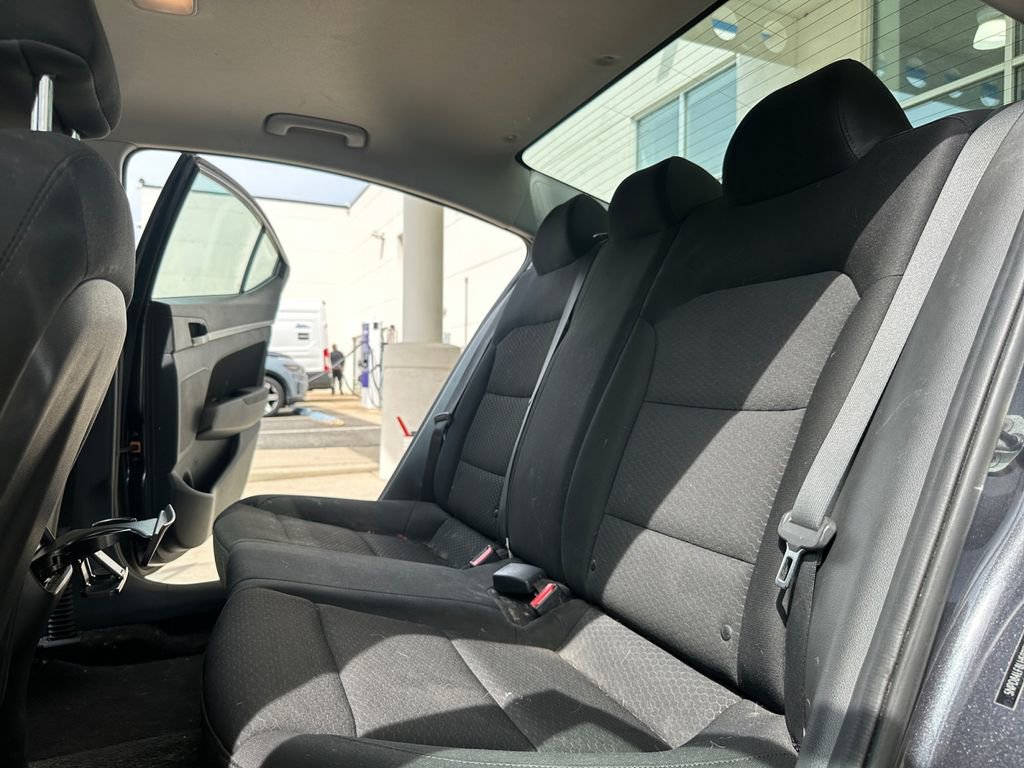 Used 2020 Hyundai Elantra Value Edition w/ Cargo Package (C1) FWD image 26