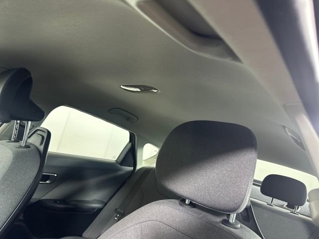 Used 2025 Kia K4 EX image 12