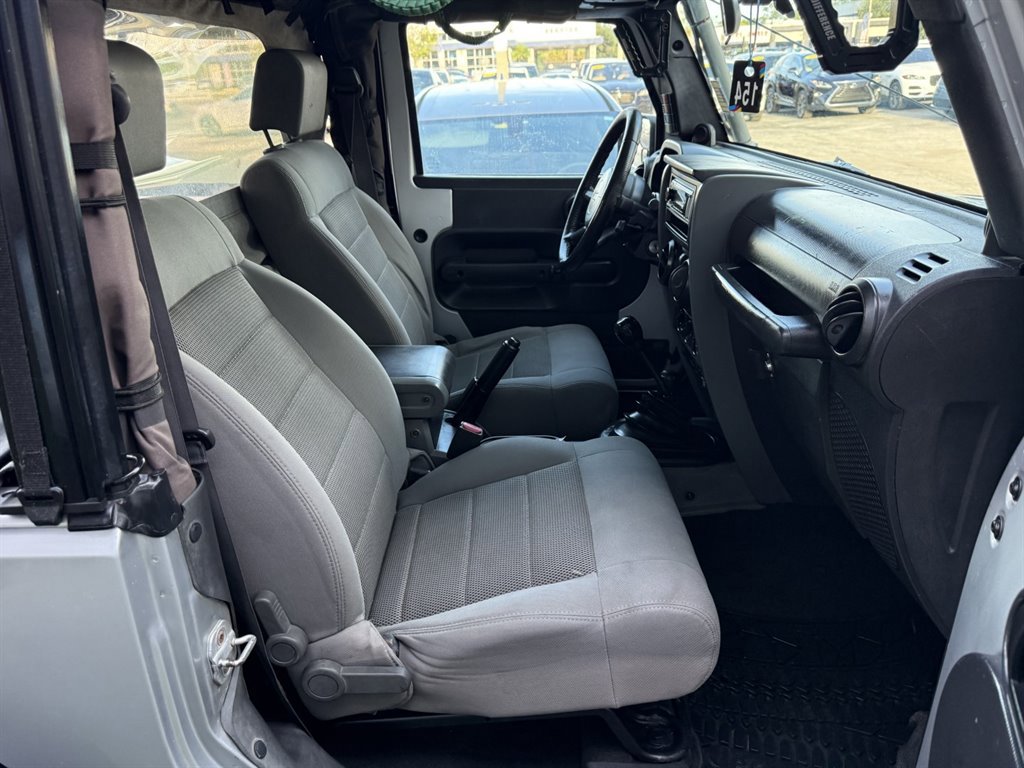 Used 2008 Jeep Wrangler Rubicon w/ PWR Convenience Group image 12