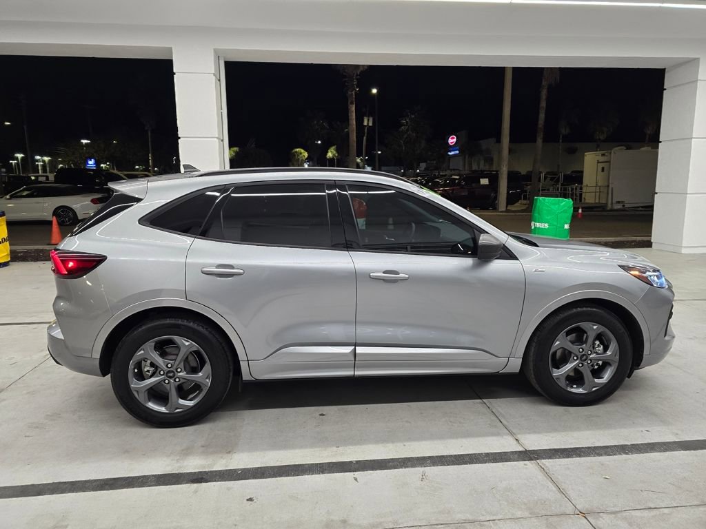 Used 2023 Ford Escape ST-Line w/ Tech Pack #1 image 7