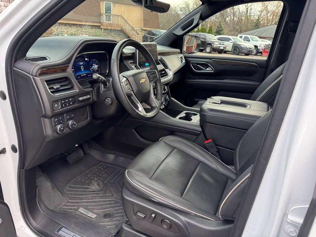 Used 2023 Chevrolet Tahoe Premier w/ Premium Package 2 image 16