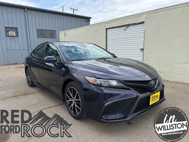 Used 2021 Toyota Camry SE