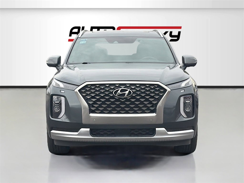 Used 2022 Hyundai Palisade Calligraphy image 2