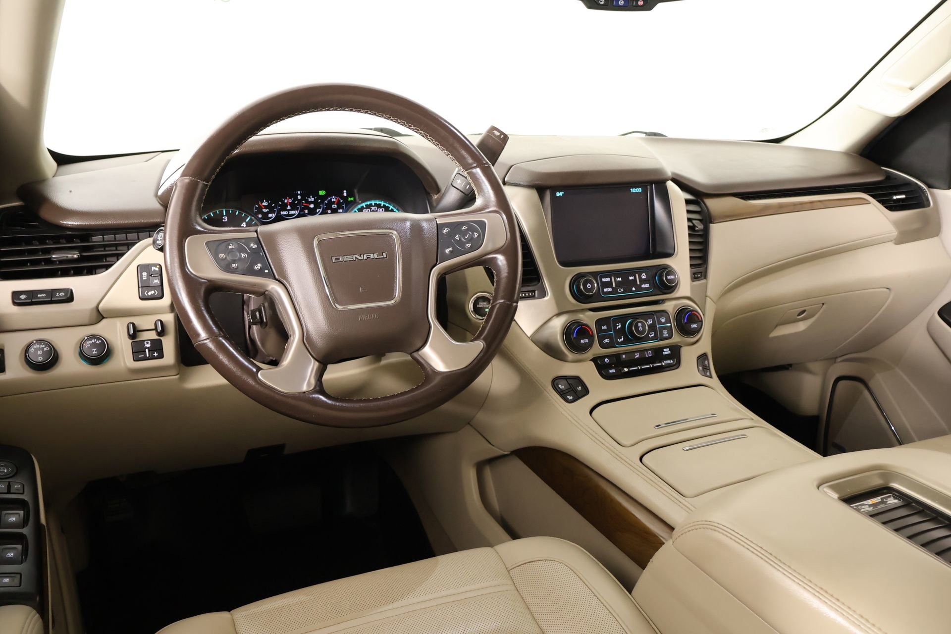 Used 2020 GMC Yukon XL Denali AWD/4WD image 2