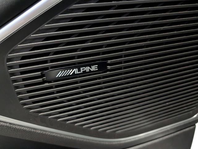 Used 2023 Jeep Wagoneer L Series II w/ Premium Group I image 16