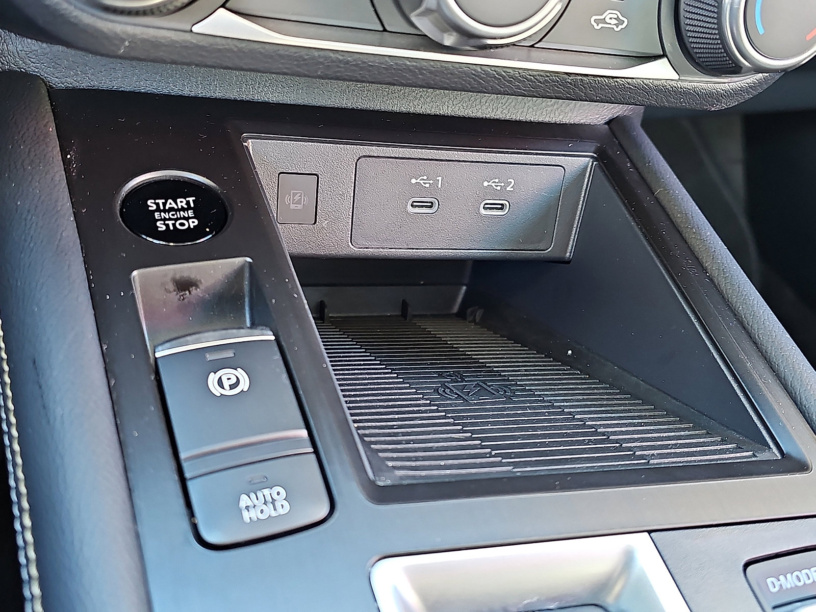 Certified 2025 Nissan Kicks SV w/ SV Premium Package image 24