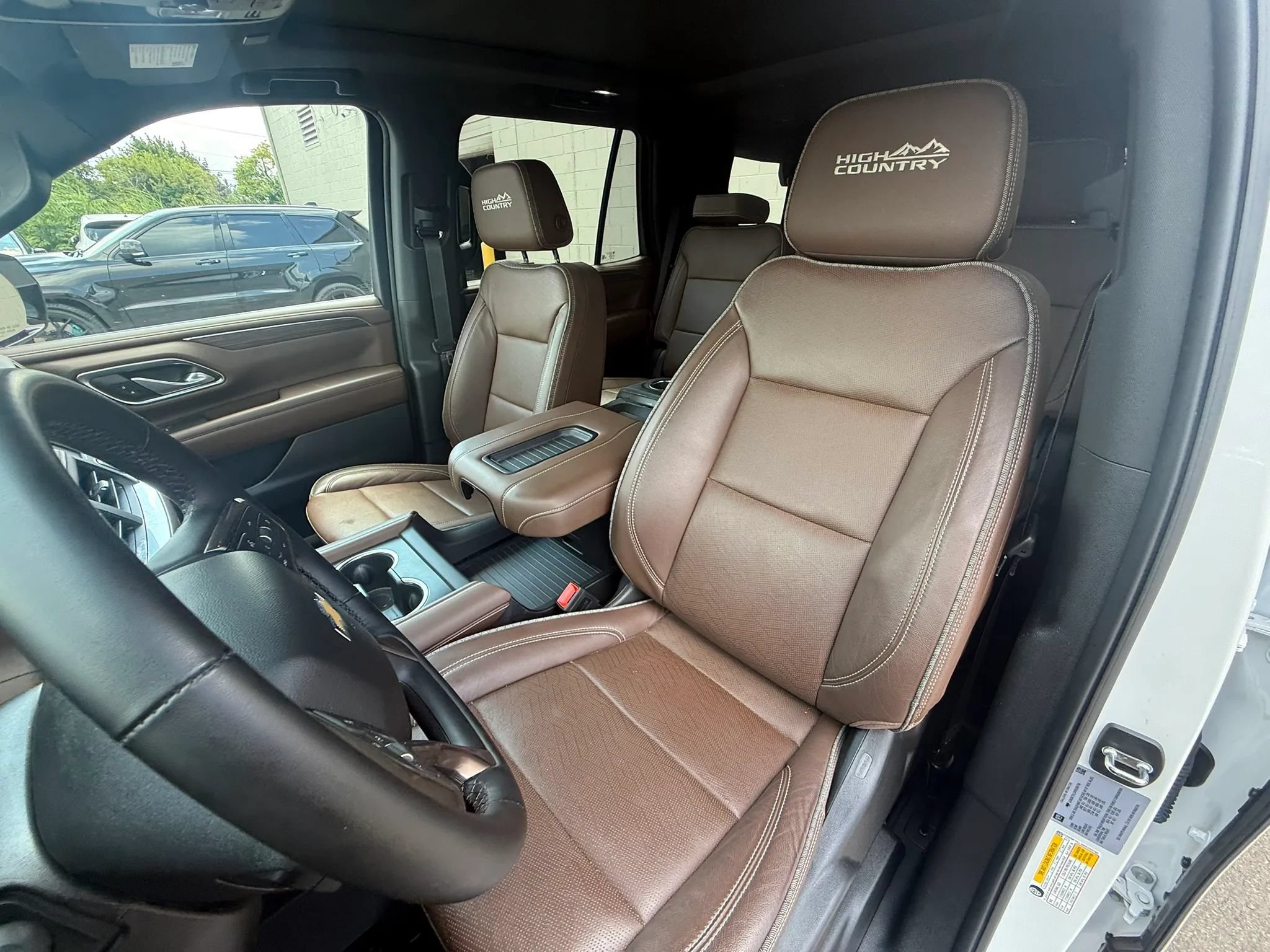 Used 2024 Chevrolet Tahoe High Country AWD/4WD image 18
