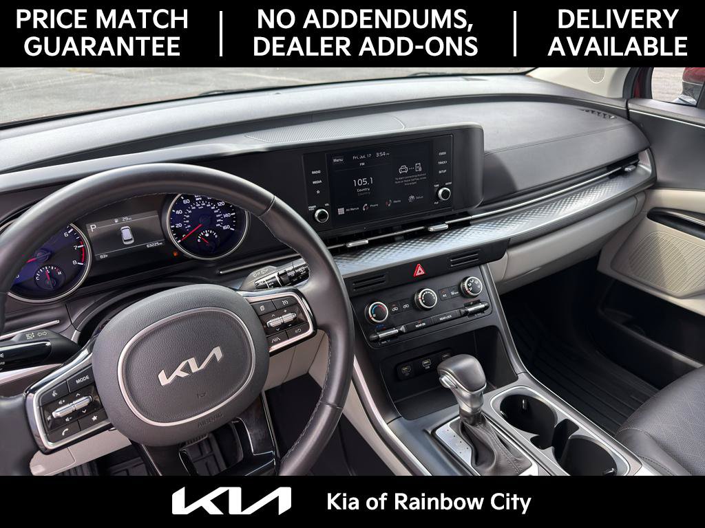 Used 2024 Kia Carnival LX FWD image 17