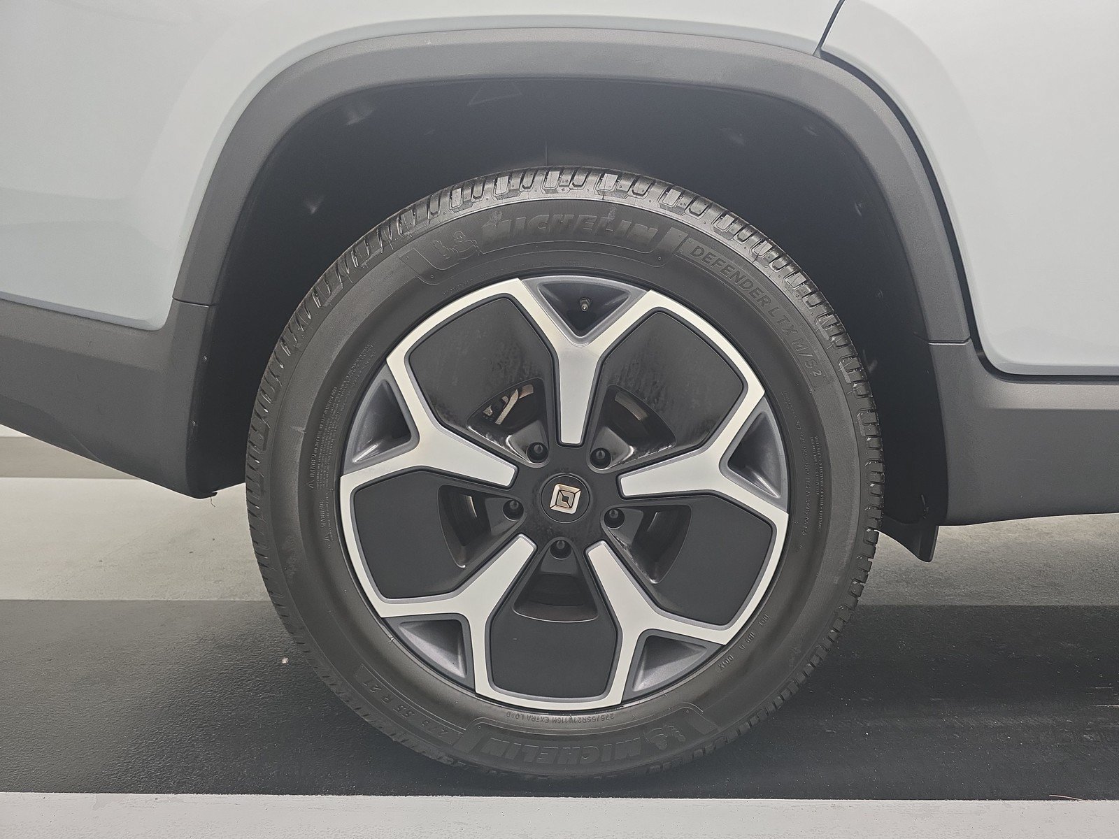 Used 2023 Rivian R1T Adventure AWD/4WD image 12