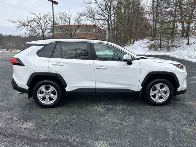 Used 2020 Toyota RAV4 XLE image 4