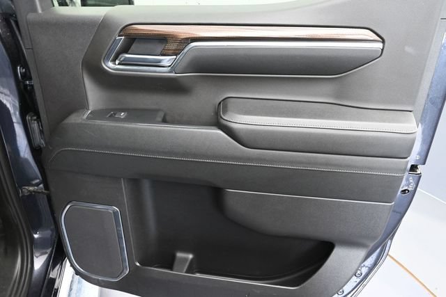Used 2024 Chevrolet Silverado 1500 LT AWD/4WD image 32