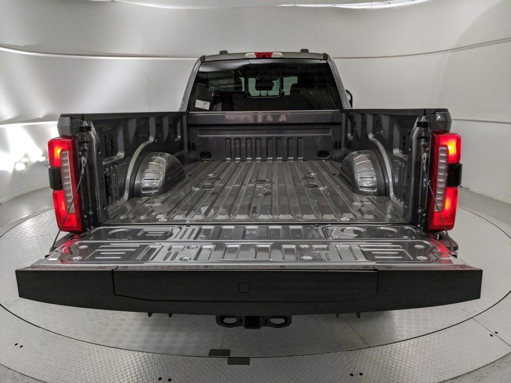 New 2025 Ford F350 Lariat w/ Lariat Ultimate Package image 13