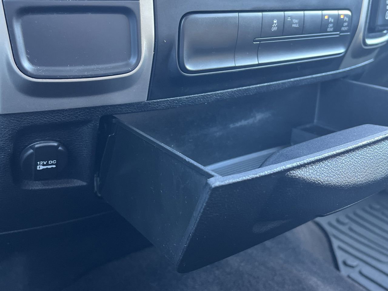 Used 2015 RAM 1500 Lone Star image 10